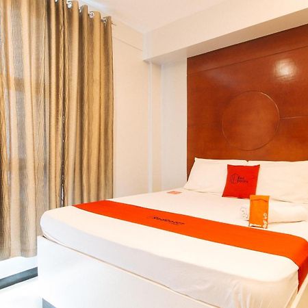 Reddoorz Near Bambang Station Hotell Manila Exteriör bild